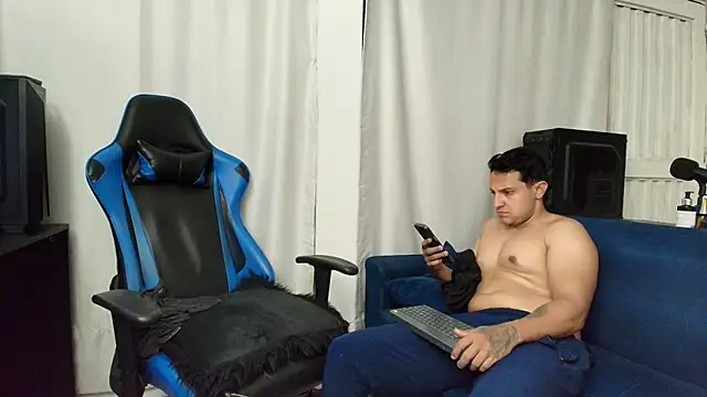 hott dicks online show from 06/16/26, 01:52