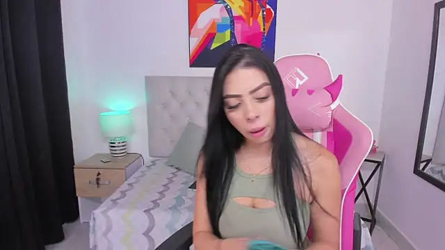 Snapshot of KristalFoxx chatting on 10/08/25, 06:49 KristalFoxx online show from 10/08/25, 06:49