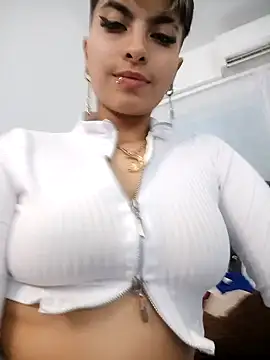 Snapshot of ivanna_rivera chatting on 12/12/24, 06:10 ivanna rivera online show from 12/12/24, 06:10