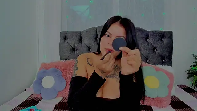 Snapshot of ivanna_rivera chatting on 01/31/25, 12:18 ivanna rivera online show from 01/31/25, 12:18