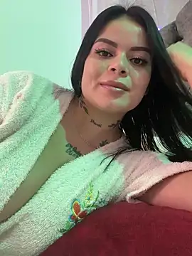 Snapshot of ivanna_rivera chatting on 03/11/25, 08:09 ivanna rivera online show from 03/11/25, 08:09
