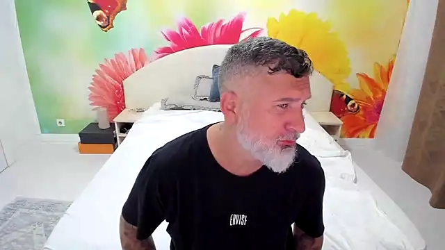 BlowMyXXL online show from 11/25/25, 04:18