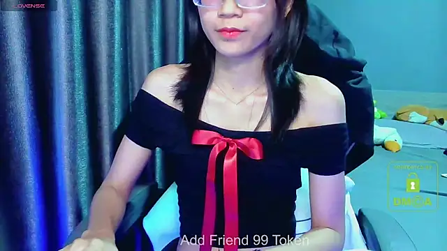 Snapshot of littlemiilk chatting on 12/20/24, 04:04 littlemiilk online show from 12/20/24, 04:04