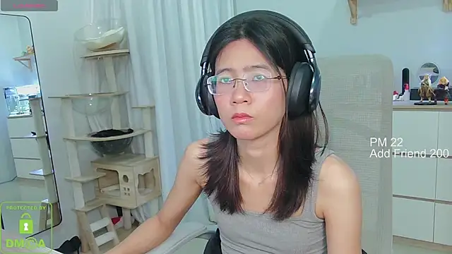 Snapshot of littlemiilk chatting on 10/10/25, 08:57 littlemiilk online show from 10/10/25, 08:57