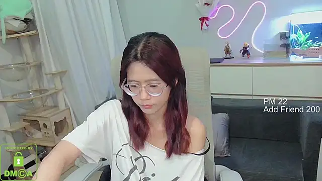 Snapshot of littlemiilk chatting on 05/18/26, 08:31 littlemiilk online show from 05/18/26, 08:31