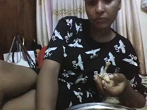 Snapshot of sweety_babra chatting on 02/25/25, 07:58 sweety babra online show from 02/25/25, 07:58