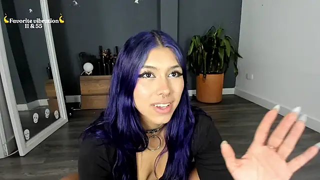 Raven Witch  online show from 05/11/26, 06:05