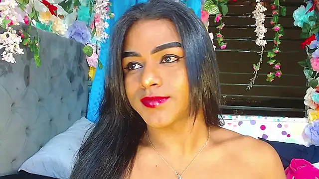 Snapshot of Karly_coffe chatting on 10/30/25, 03:52 Karly coffe online show from 10/30/25, 03:52