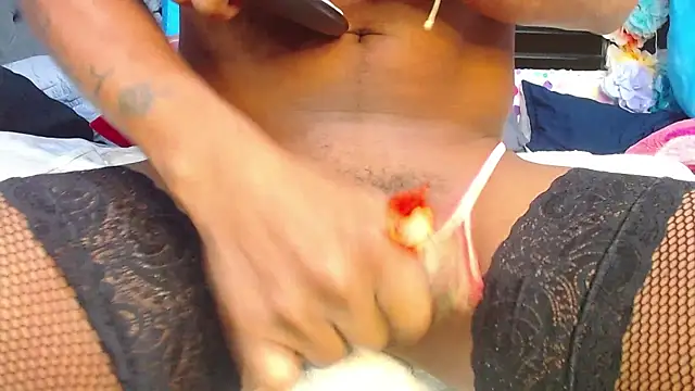 Snapshot of Karly_coffe chatting on 11/14/25, 04:33 Karly coffe online show from 11/14/25, 04:33