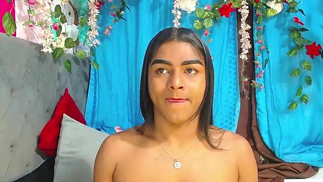 Snapshot of Karly_coffe chatting on 11/19/25, 10:37 Karly coffe online show from 11/19/25, 10:37