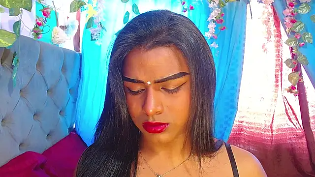 Snapshot of Karly_coffe chatting on 04/12/26, 03:28 Karly coffe online show from 04/12/26, 03:28