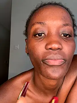 Snapshot of Fanclubbbbb chatting on 01/06/26, 07:34 Fanclubbbbb online show from 01/06/26, 07:34