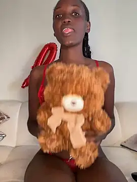 Snapshot of Fanclubbbbb chatting on 02/14/26, 08:11 Fanclubbbbb online show from 02/14/26, 08:11