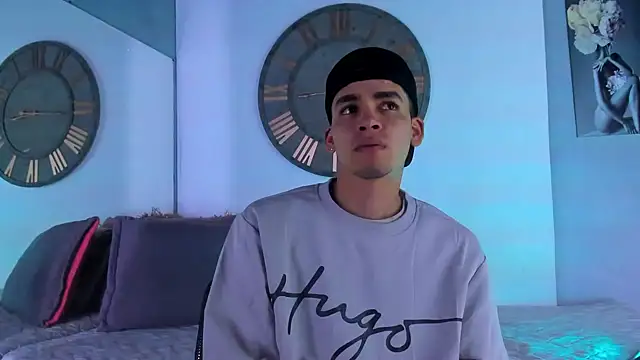 Mike 0233  online show from 12/29/24, 03:11