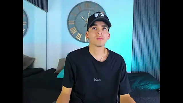 Mike 0233  online show from 01/29/25, 04:05