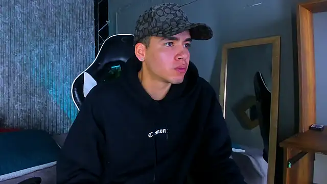 Mike 0233  online show from 03/14/25, 03:26