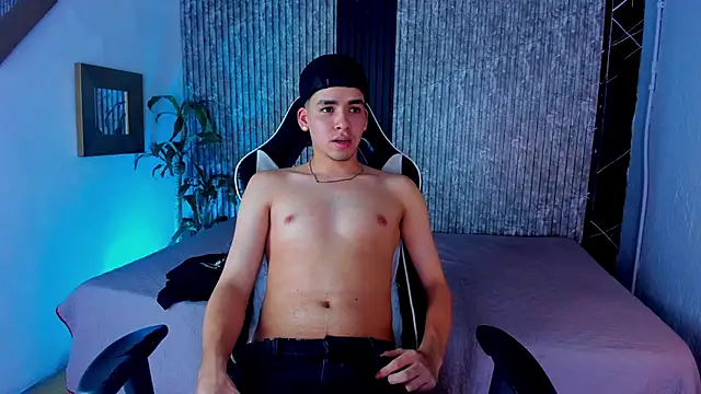 Mike 0233  online show from 09/13/25, 04:45