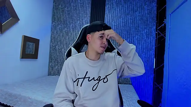 Mike 0233  online show from 11/29/25, 04:37