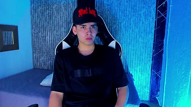 Mike 0233  online show from 12/14/25, 04:29