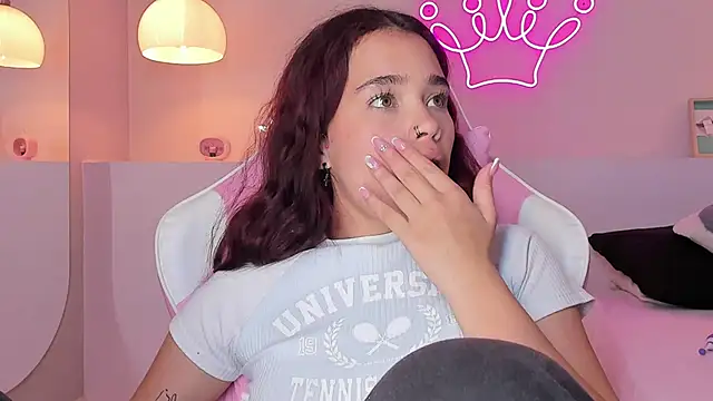 violeth hill online show from 02/14/25, 02:07