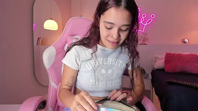 violeth hill online show from 03/05/25, 08:00