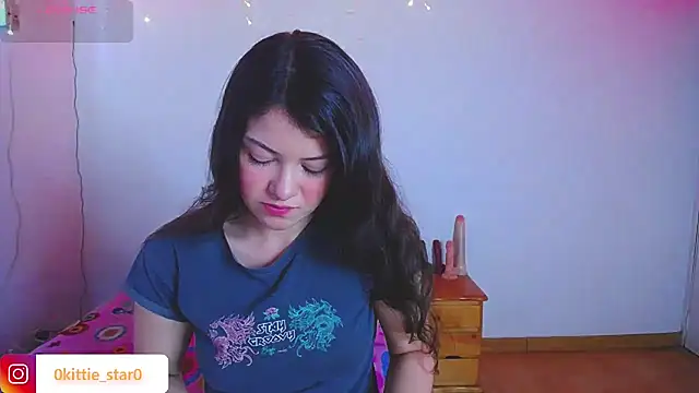 Snapshot of juli05star20 chatting on 01/20/25, 08:07 juli05star20 online show from 01/20/25, 08:07
