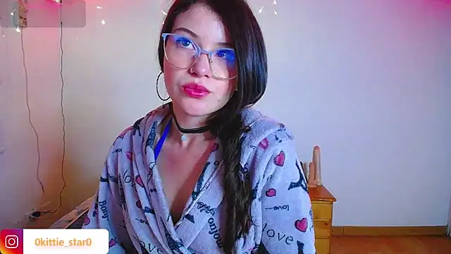 Snapshot of juli05star20 chatting on 01/29/25, 03:54 juli05star20 online show from 01/29/25, 03:54
