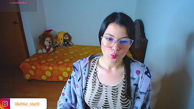 Snapshot of juli05star20 chatting on 03/07/25, 03:49 juli05star20 online show from 03/07/25, 03:49