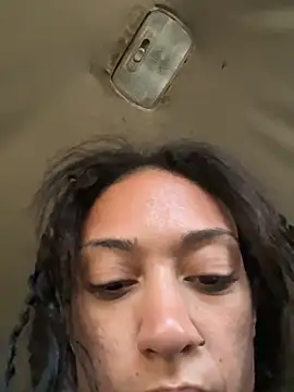 Snapshot of starrynikki chatting on 11/02/25, 03:03 starrynikki online show from 11/02/25, 03:03