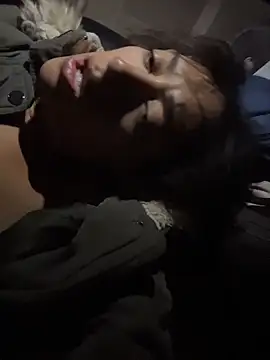 Snapshot of starrynikki chatting on 11/28/25, 02:09 starrynikki online show from 11/28/25, 02:09