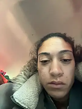 Snapshot of starrynikki chatting on 02/01/26, 03:21 starrynikki online show from 02/01/26, 03:21