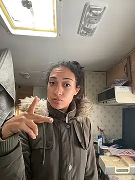 Snapshot of starrynikki chatting on 02/04/26, 04:24 starrynikki online show from 02/04/26, 04:24