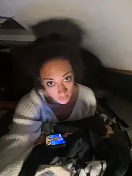 Snapshot of starrynikki chatting on 02/07/26, 01:15 starrynikki online show from 02/07/26, 01:15