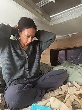 Snapshot of starrynikki chatting on 04/01/26, 04:26 starrynikki online show from 04/01/26, 04:26