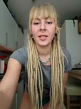 Jenna-Lia online show from 12/15/24, 08:30