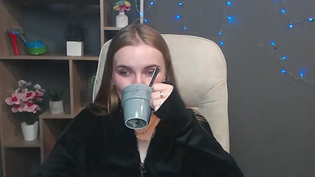 MargaritaKiss online show from 11/04/25, 08:30