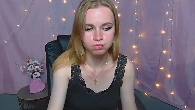 Snapshot of MargaritaKiss chatting on 05/20/26, 06:58 MargaritaKiss online show from 05/20/26, 06:58