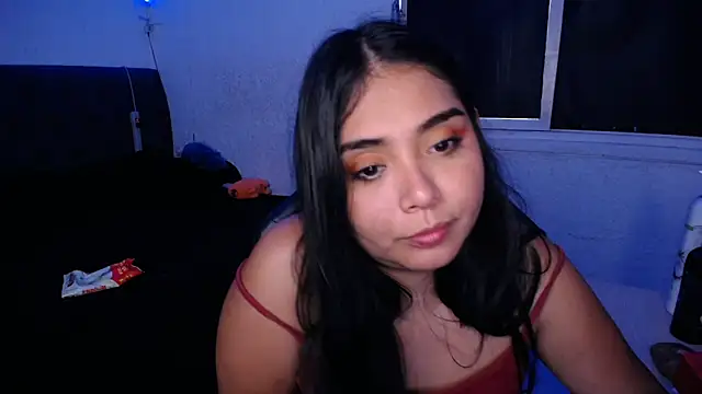 Snapshot of heetsah chatting on 01/13/25, 10:35 heetsah online show from 01/13/25, 10:35