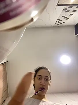 thaliacollins online show from 01/17/26, 08:23