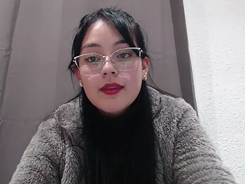 Snapshot of Alisha_99 chatting on 11/29/25, 08:01 Alisha 99 online show from 11/29/25, 08:01