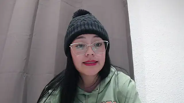 Snapshot of Alisha_99 chatting on 11/30/25, 10:03 Alisha 99 online show from 11/30/25, 10:03