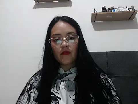 Snapshot of Alisha_99 chatting on 02/19/26, 01:12 Alisha 99 online show from 02/19/26, 01:12