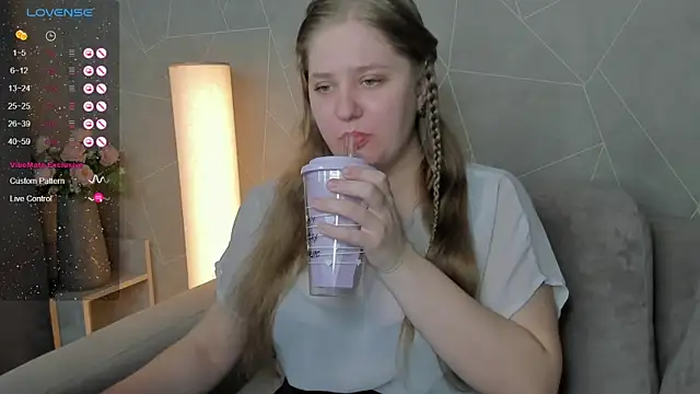 Megan Violer online show from 12/12/24, 06:21