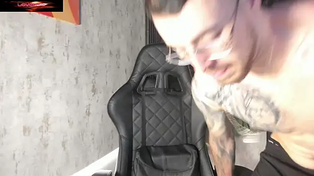 CodyWalkerR online show from 06/26/26, 05:39