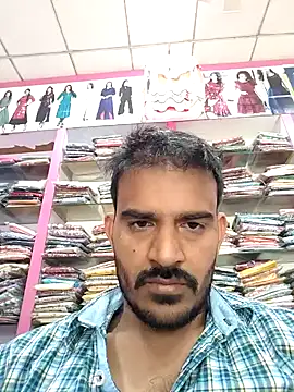 Snapshot of absoluteright chatting on 12/18/24, 10:19 absoluteright online show from 12/18/24, 10:19