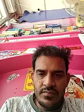 Snapshot of absoluteright chatting on 11/20/25, 07:08 absoluteright online show from 11/20/25, 07:08