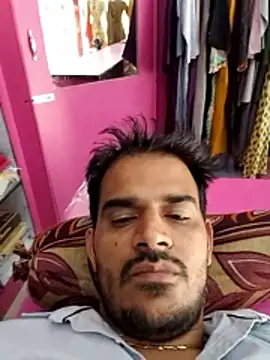 Snapshot of absoluteright chatting on 11/21/25, 09:41 absoluteright online show from 11/21/25, 09:41