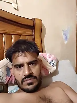 Snapshot of absoluteright chatting on 04/05/26, 04:59 absoluteright online show from 04/05/26, 04:59