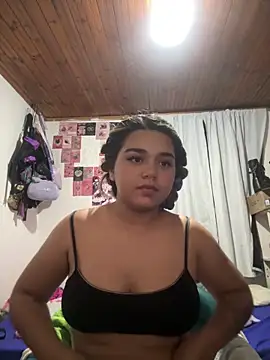 Snapshot of Pucaa_ chatting on 06/14/26, 03:30 Pucaa online show from 06/14/26, 03:30