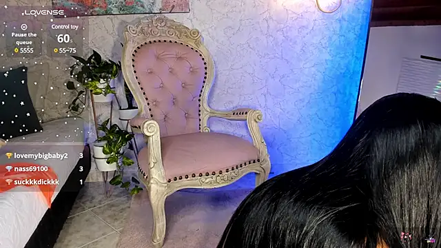 Snapshot of Miss_Ambeer chatting on 01/18/25, 01:40 Miss Ambeer online show from 01/18/25, 01:40